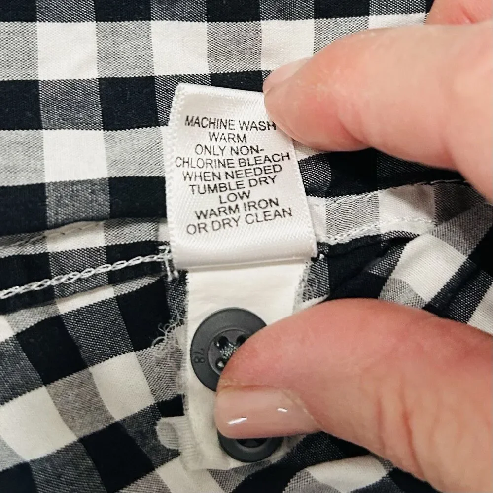 Banana Republic Shirt Men M 15-15 1/2 Black White Plaid Button Down Casual Prepy